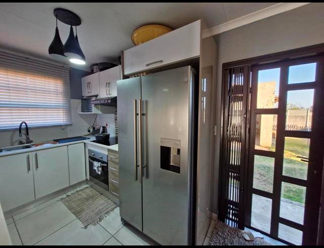 3 BEDROOM HOUSE FOR SALE IN TERENURE